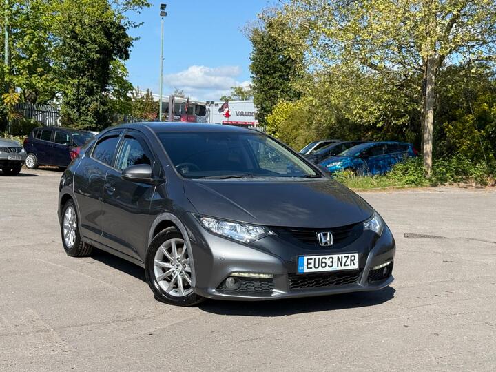 Honda Civic 1.8 I-VTEC EX Euro 5 (s/s) 5dr Honda Civic 1.8 I-VTEC EX Euro 5 (s/s) 5dr