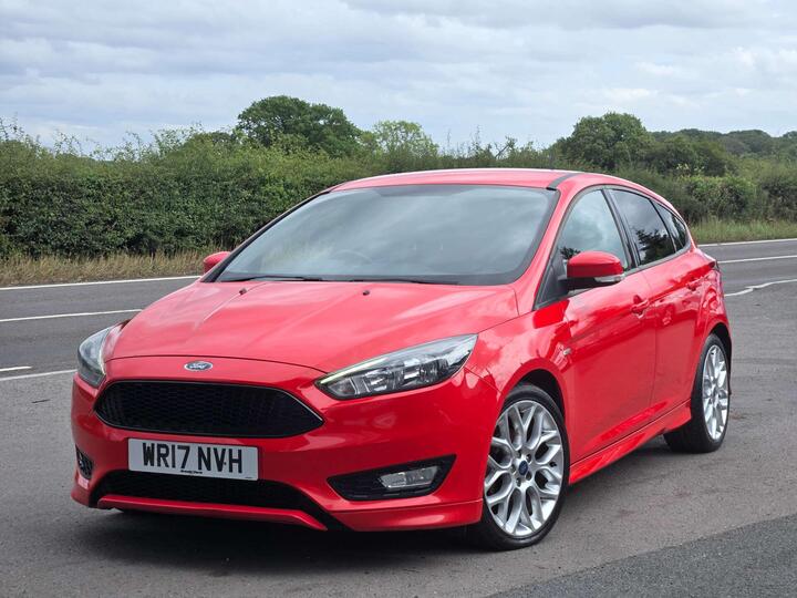 Ford FOCUS 1.0T EcoBoost ST-Line Euro 6 (s/s) 5dr