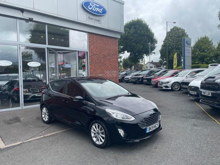 Ford Fiesta 1.0T EcoBoost Titanium Euro 6 (s/s) 5dr
