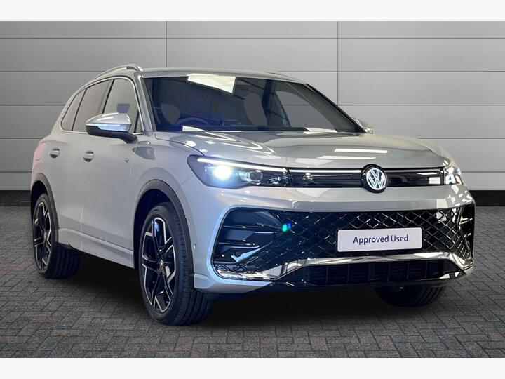 Volkswagen Tiguan 2.0 TDI R-Line DSG Euro 6 (s/s) 5dr