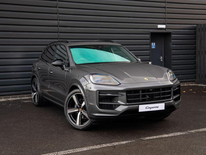 Porsche Cayenne 3.0T V6 Black Edition TiptronicS 4WD Euro 6 (s/s) 5dr