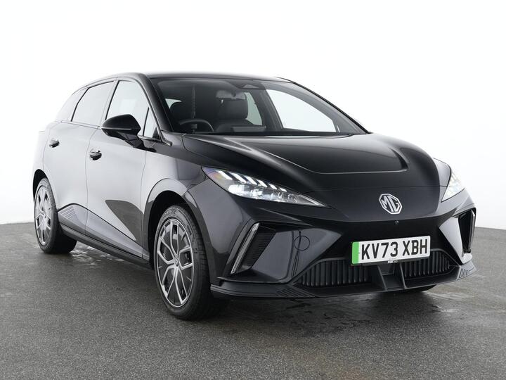 MG MG4 64kWh Trophy Long Range Auto 5dr