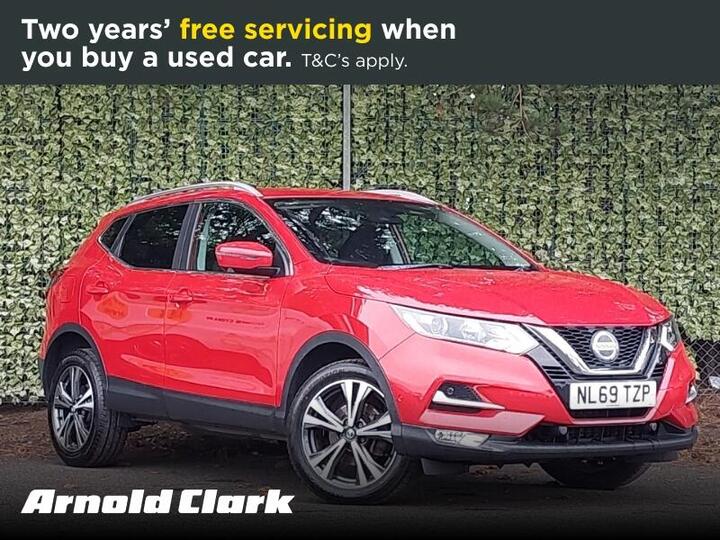 Nissan Qashqai 1.3 DIG-T N-Connecta Euro 6 (s/s) 5dr