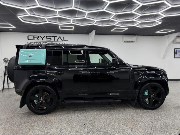 Land Rover DEFENDER 3.0 D300 MHEV X-Dynamic HSE Auto 4WD Euro 6 (s/s) 5dr
