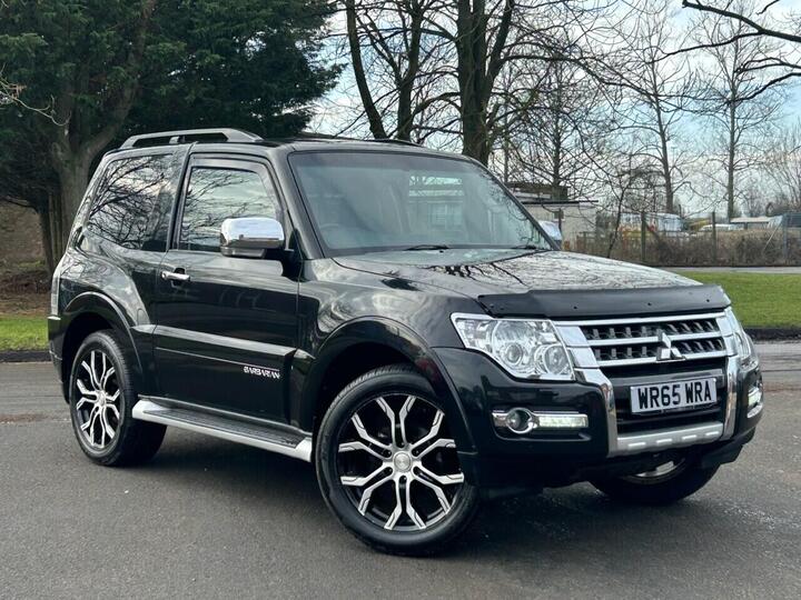 Mitsubishi SHOGUN 3.2 DI-DC Barbarian Auto 4WD Euro 5 3dr SWB Mitsubishi SHOGUN 3.2 DI-DC Barbarian Auto 4WD Euro 5 3dr SWB