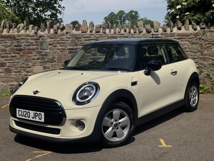MINI Hatch 1.5 Cooper Classic Euro 6 (s/s) 3dr