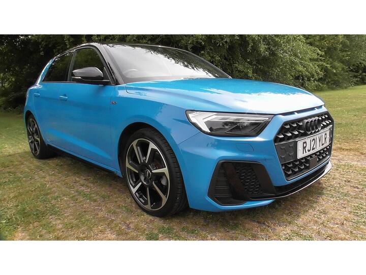 Audi A1 1.0 TFSI 30 Black Edition Sportback Euro 6 (s/s) 5dr