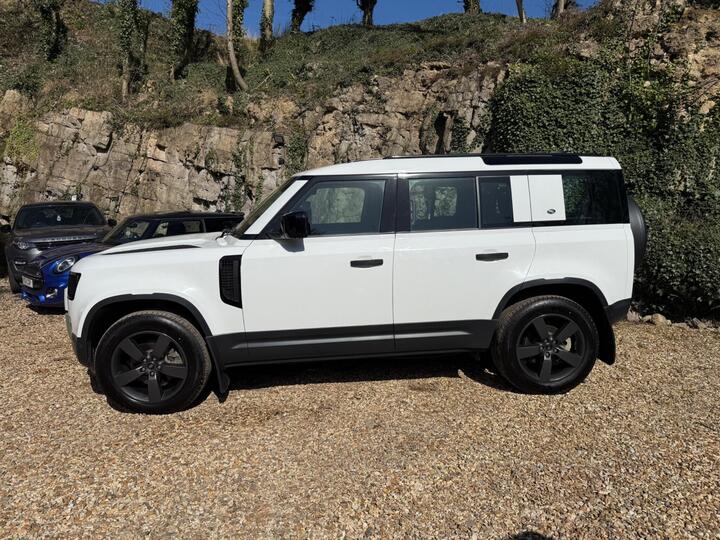 Land Rover Defender 110 3.0 D200 MHEV Auto 4WD Euro 6 (s/s) 5dr