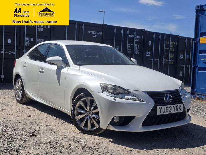 Lexus IS 2.5 300h Luxury E-CVT Euro 5 (s/s) 4dr