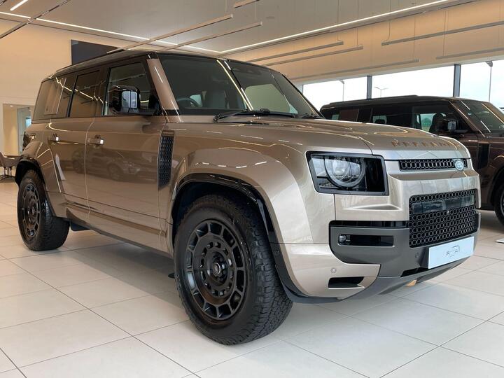 Land Rover Defender 110 4.4P V8 MHEV OCTA Auto 4WD Euro 6 (s/s) 5dr