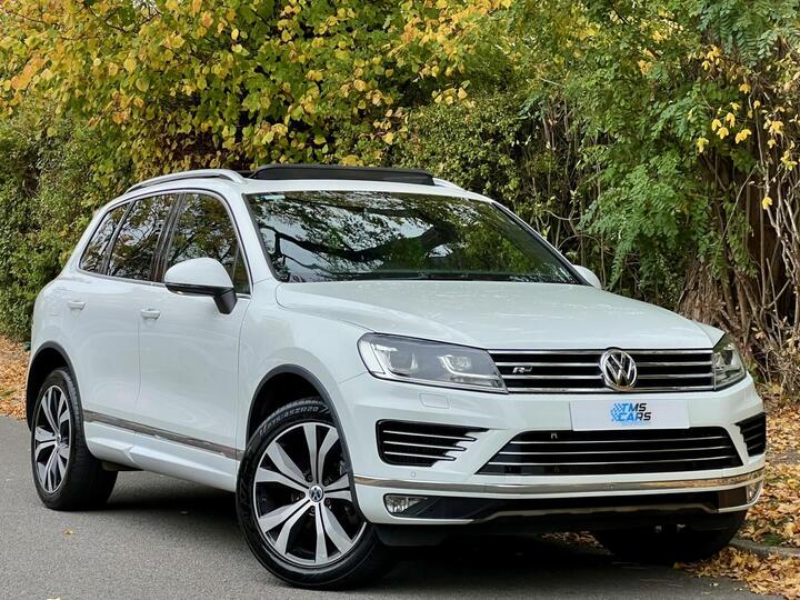 Volkswagen TOUAREG 3.0 TDI V6 BlueMotion Tech R-Line Tiptronic 4WD Euro 6 (s/s) 5dr Volkswagen TOUAREG 3.0 TDI V6 BlueMotion Tech R-Line Tiptronic 4WD Euro 6 (s/s) 5dr