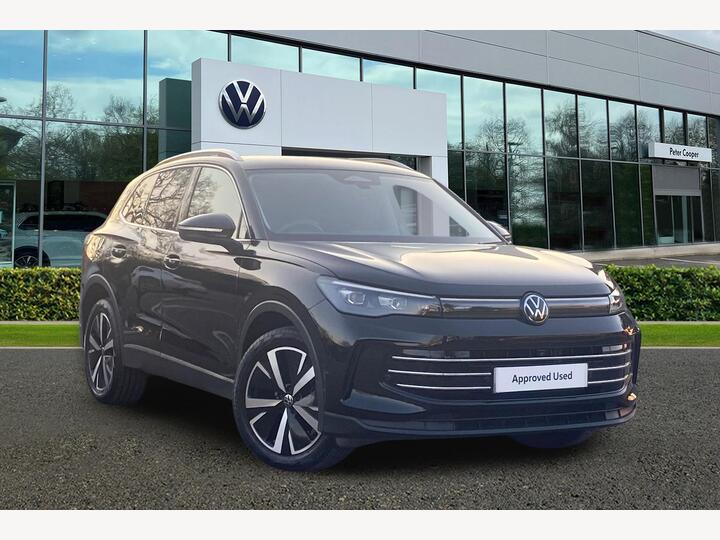Volkswagen Tiguan 1.5 ETSI MHEV Elegance DSG Euro 6 (s/s) 5dr Volkswagen Tiguan 1.5 ETSI MHEV Elegance DSG Euro 6 (s/s) 5dr