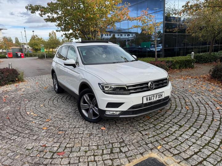 Volkswagen Tiguan 2.0 TDI BlueMotion Tech SEL DSG 4Motion Euro 6 (s/s) 5dr