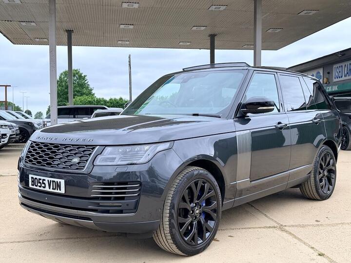 Land Rover Range Rover 2.0 P400e 12.4kWh Autobiography Auto 4WD Euro 6 (s/s) 5dr Land Rover Range Rover 2.0 P400e 12.4kWh Autobiography Auto 4WD Euro 6 (s/s) 5dr