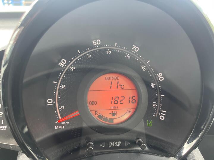 Toyota AYGO 1.0 VVT-i X-play Euro 6 5dr (Safety Sense)