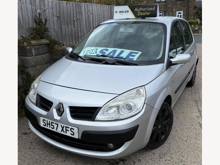 Renault Scenic 1.6 VVT Dynamique 5dr