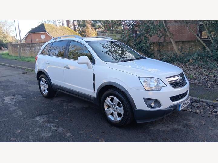 Vauxhall Antara 2.2 CDTi Exclusiv 2WD Euro 5 (s/s) 5dr Vauxhall Antara 2.2 CDTi Exclusiv 2WD Euro 5 (s/s) 5dr