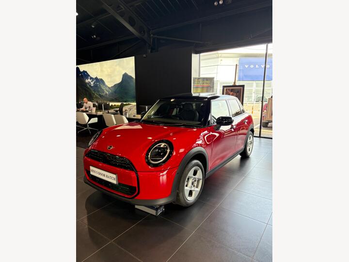 MINI Cooper 1.5C Classic Steptronic Euro 6 (s/s) 5dr