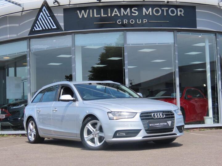 Audi A4 AVANT 2.0 TDIe SE Technik Euro 5 (s/s) 5dr