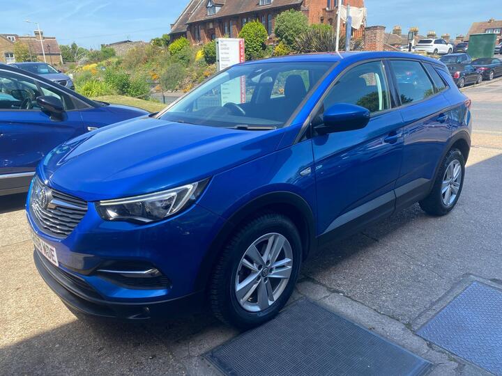 Vauxhall Grandland X 1.2 Turbo SE Euro 6 (s/s) 5dr