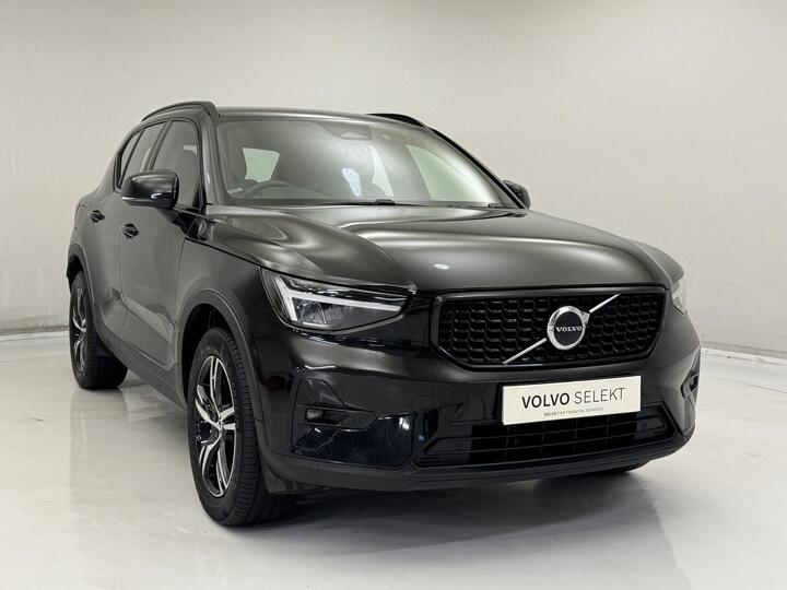 Volvo XC40 2.0 B4 MHEV Plus DCT Auto AWD Euro 6 (s/s) 5dr