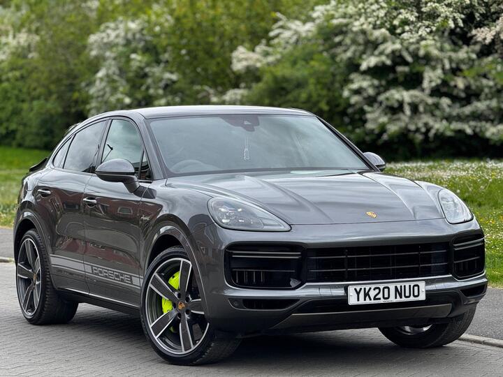 Porsche Cayenne 4.0 V8 E-Hybrid 14.1kWh Turbo S TiptronicS 4WD Euro 6 (s/s) 5dr
