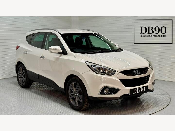 Hyundai Ix35 1.7 CRDi Premium Euro 5 (s/s) 5dr Hyundai Ix35 1.7 CRDi Premium Euro 5 (s/s) 5dr