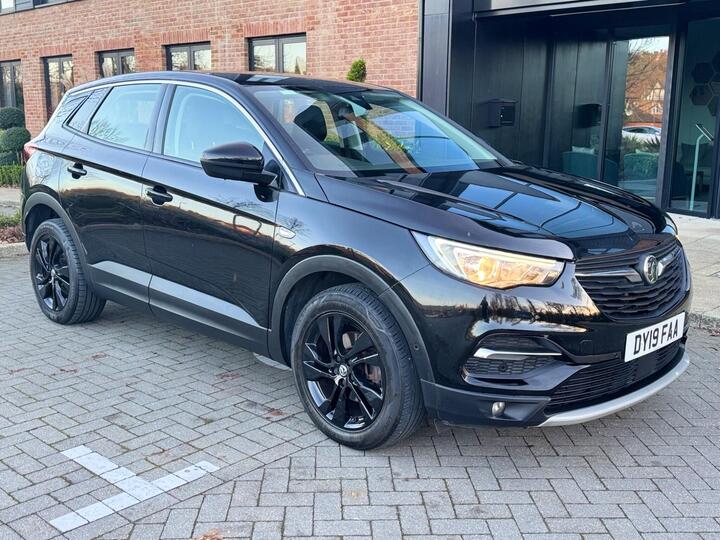 Vauxhall Grandland X 1.2 Turbo Sport Nav Auto Euro 6 (s/s) 5dr
