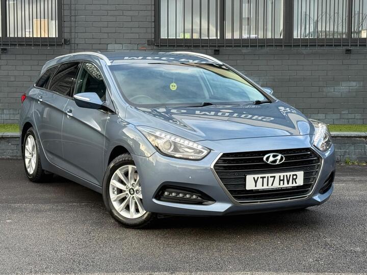 Hyundai I40 1.7 CRDi Blue Drive SE Nav Tourer Euro 6 (s/s) 5dr Hyundai I40 1.7 CRDi Blue Drive SE Nav Tourer Euro 6 (s/s) 5dr