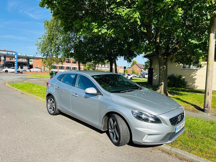 Volvo V40 2.0 D2 R-Design Lux Nav Auto Euro 6 (s/s) 5dr