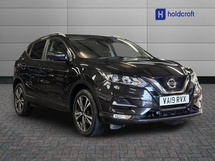 Nissan Qashqai 1.3 DIG-T N-Connecta Euro 6 (s/s) 5dr