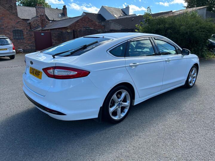 Ford Mondeo 2.0 TDCi Titanium Euro 6 (s/s) 5dr