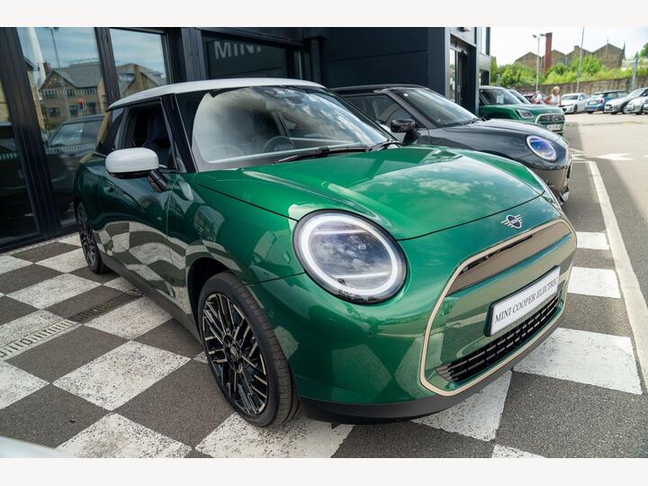 MINI Electric Cooper E 40.7kWh Exclusive Auto 3dr