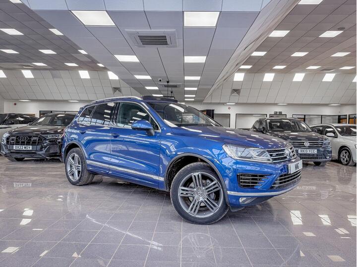Volkswagen TOUAREG 3.0 TDI V6 BlueMotion Tech R-Line Tiptronic 4WD Euro 6 (s/s) 5dr