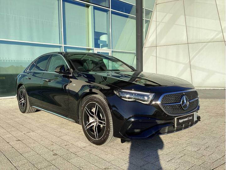 Mercedes-Benz E Class 2.0 E300e 25.4kWh AMG Line (Premium) G-Tronic Euro 6 (s/s) 4dr Mercedes-Benz E Class 2.0 E300e 25.4kWh AMG Line (Premium) G-Tronic Euro 6 (s/s) 4dr
