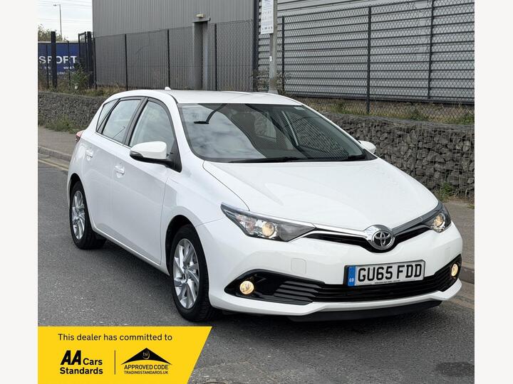 Toyota Auris 1.2 VVT-i Business Edition CVT Euro 6 (s/s) 5dr