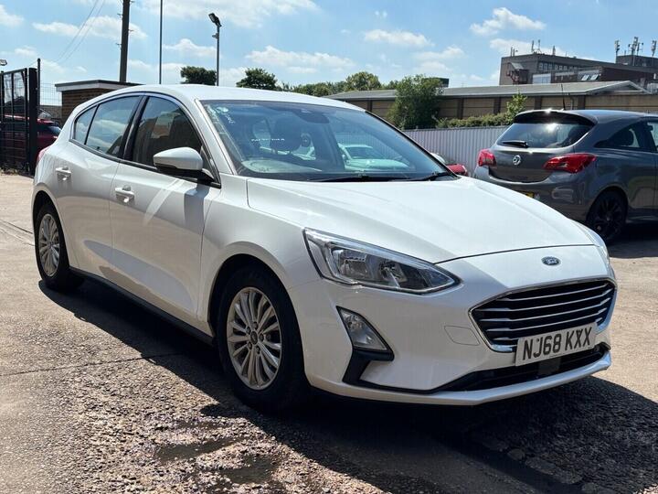 Ford FOCUS 1.0T EcoBoost Titanium Euro 6 (s/s) 5dr