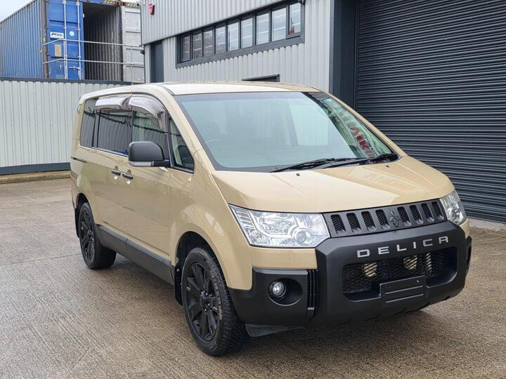 Mitsubishi Delica 2.4 Petrol Automatic 8 Seater MPV Ulez F Mitsubishi Delica 2.4 Petrol Automatic 8 Seater MPV Ulez F
