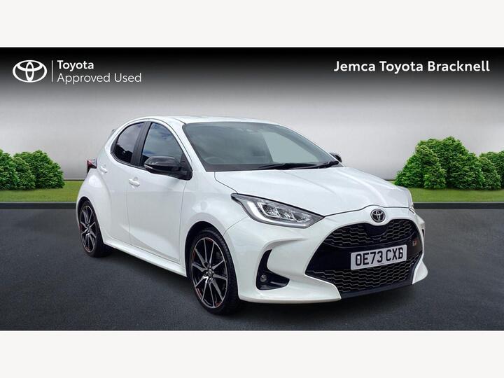 Toyota Yaris 1.5 VVT-h GR SPORT E-CVT Euro 6 (s/s) 5dr