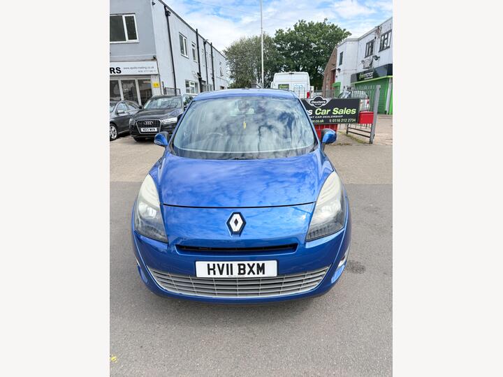 Renault Grand Scenic 1.9 DCi Dynamique TomTom Euro 5 5dr