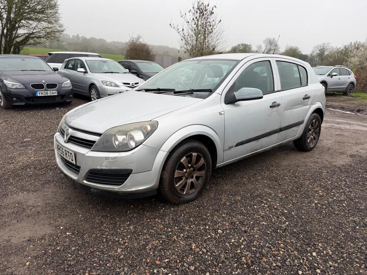 Vauxhall Astra 1.8i 16v Life 5dr Vauxhall Astra 1.8i 16v Life 5dr