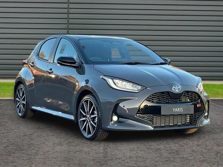 Toyota Yaris 1.5 VVT-h GR SPORT E-CVT Euro 6 (s/s) 5dr