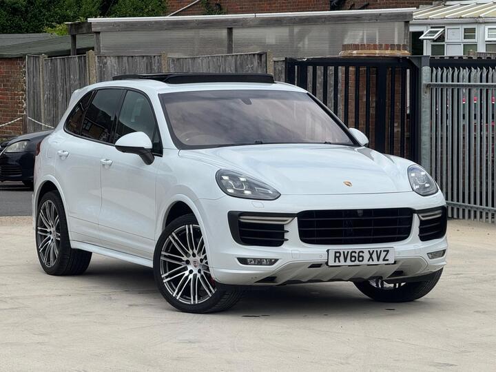 Porsche Cayenne 4.8T V8 Turbo TiptronicS 4WD Euro 6 (s/s) 5dr