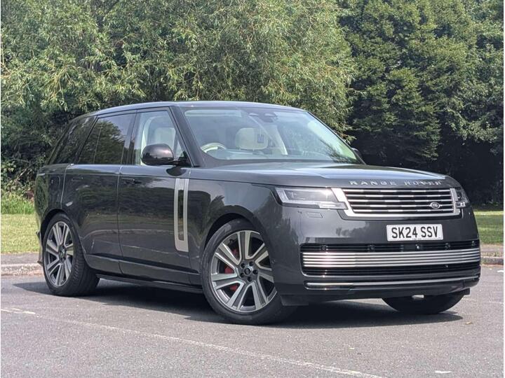Land Rover RANGE ROVER 4.4 P615 V8 SV Auto 4WD Euro 6 (s/s) 5dr Land Rover RANGE ROVER 4.4 P615 V8 SV Auto 4WD Euro 6 (s/s) 5dr
