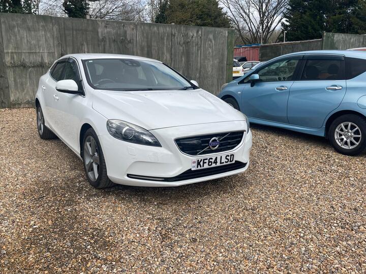 Volvo V40 1.6 T4 SE Hatchback 5dr Petrol Powershift Euro 5 (s/s) (180 Ps)
