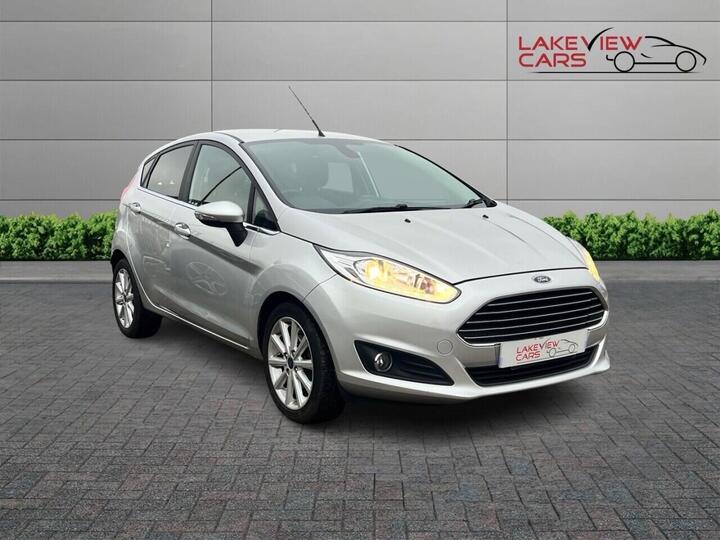 Ford FIESTA 1.6 Titanium Powershift Euro 6 5dr