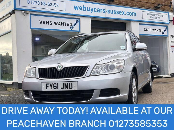 Skoda Octavia 1.6 TDI SE Euro 5 5dr Skoda Octavia 1.6 TDI SE Euro 5 5dr