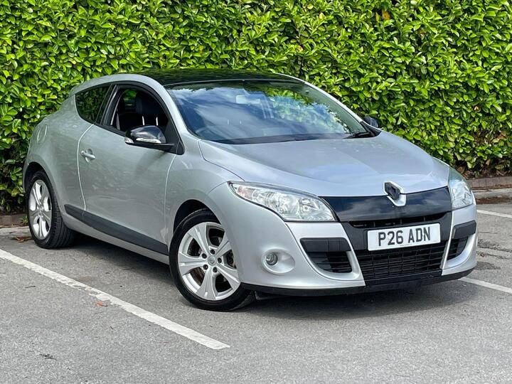 Renault Megane 1.5 DCi Dynamique TomTom Euro 5 3dr Renault Megane 1.5 DCi Dynamique TomTom Euro 5 3dr