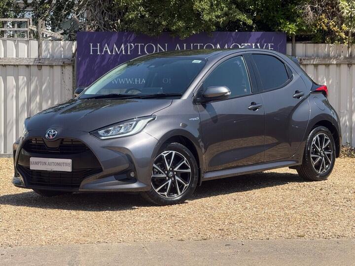 Toyota YARIS 1.5 VVT-h Design E-CVT Euro 6 (s/s) 5dr
