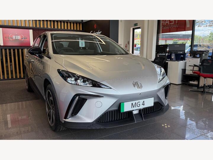 MG MG4 64kWh Premium Long Range Auto 5dr